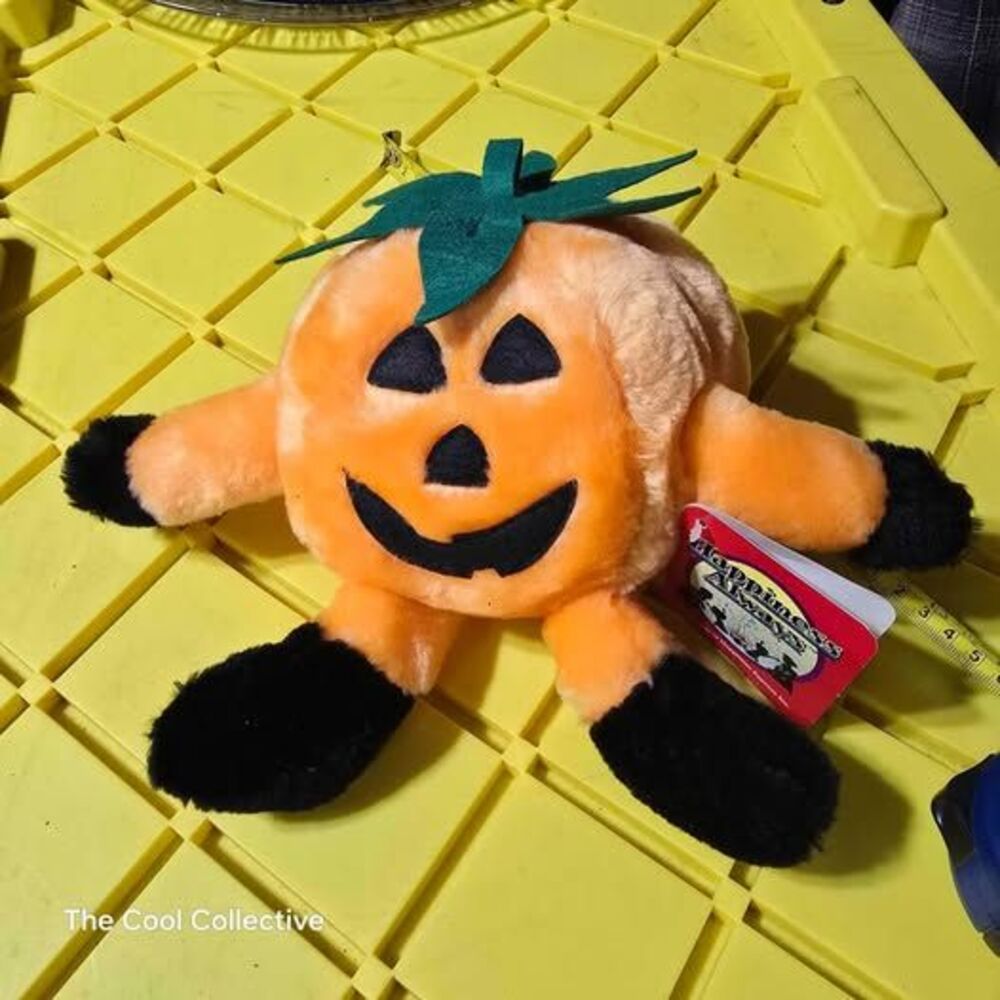 #7 HALLOWEEN ITEMS (Dimensions in Pics)